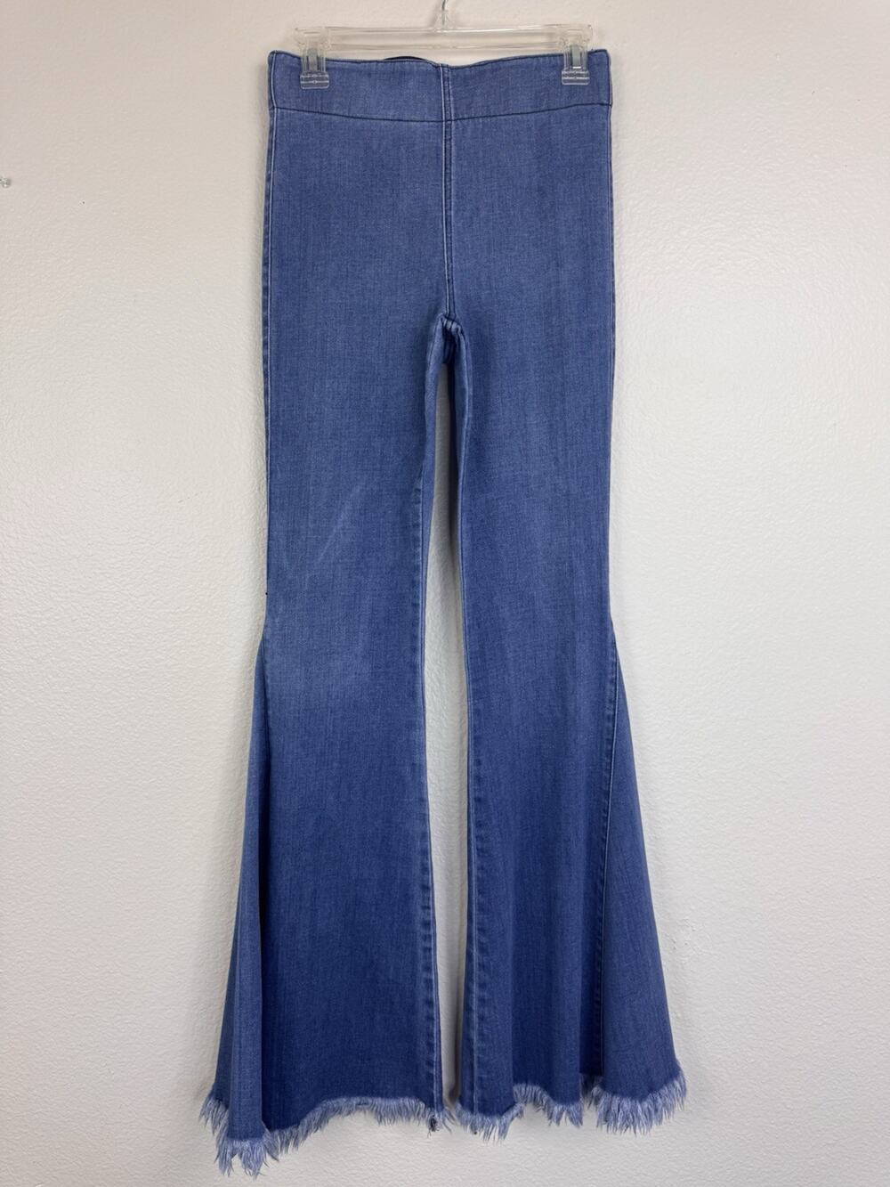 Blank Paige High Rise Super Flare Raw Hem Denim Blue Jeans Stretch Medium Wash M